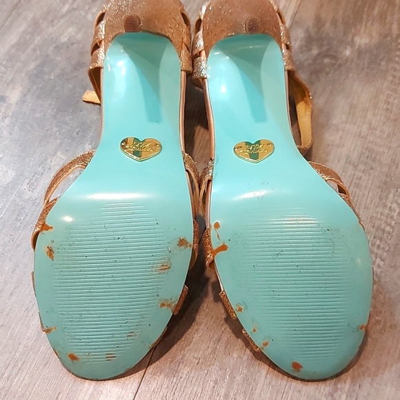 Betsey Johnson Glittery Gold Heels - Picture 5 of 9